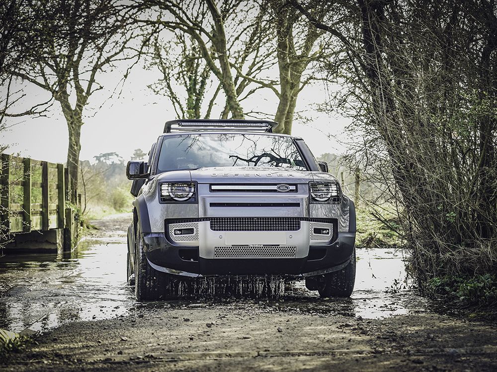 Lazer Lamps Land Rover Defender (2020+) Expedition Roof Rack Linear-36 Mounting Kit PN: 3001-RR-DEF
